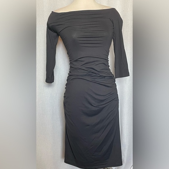 Susana Monaco gathered off shoulder dress - Picture 3 of 5